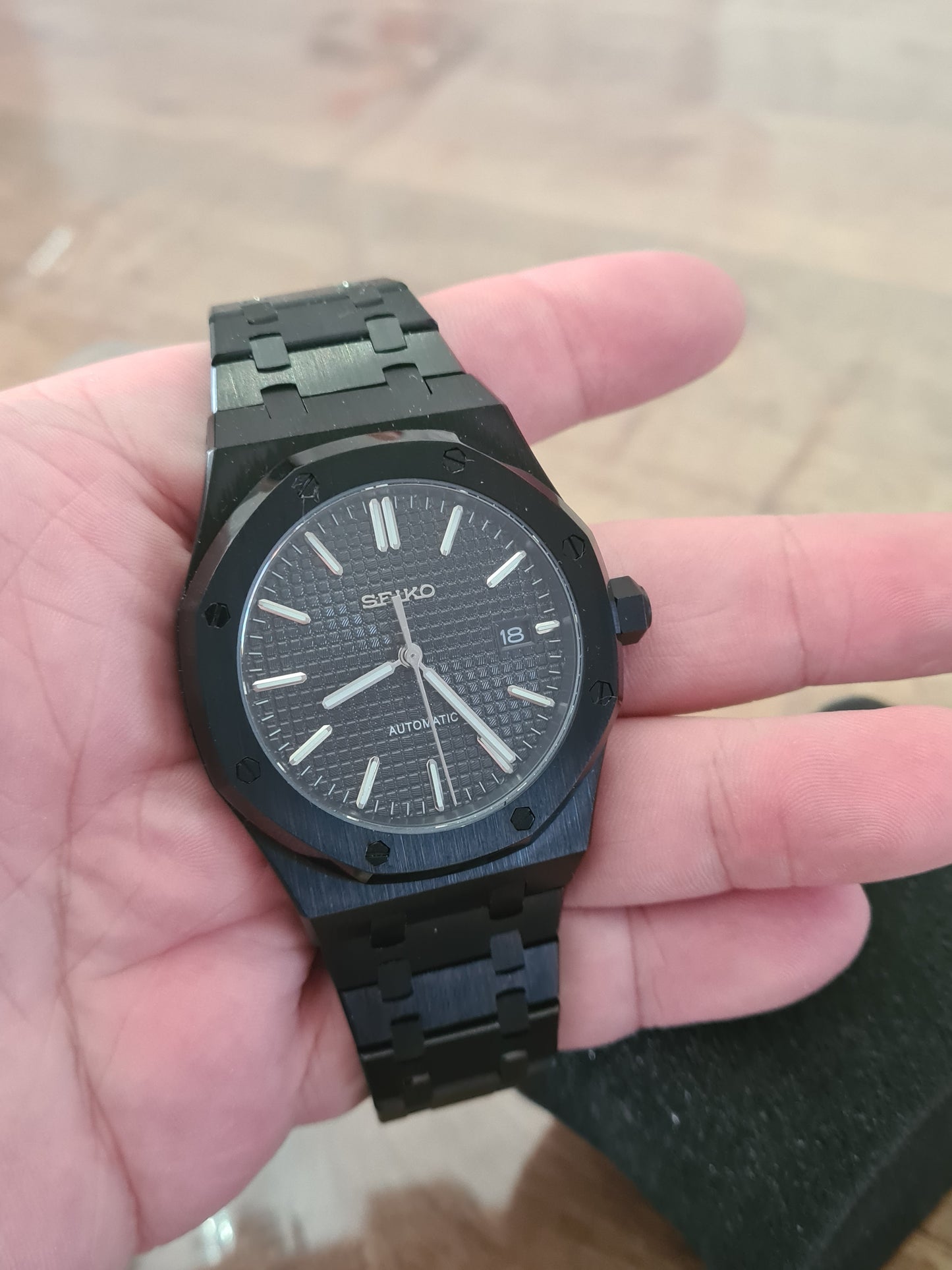 SeikOak – Black Dial, Black Case 42 mm