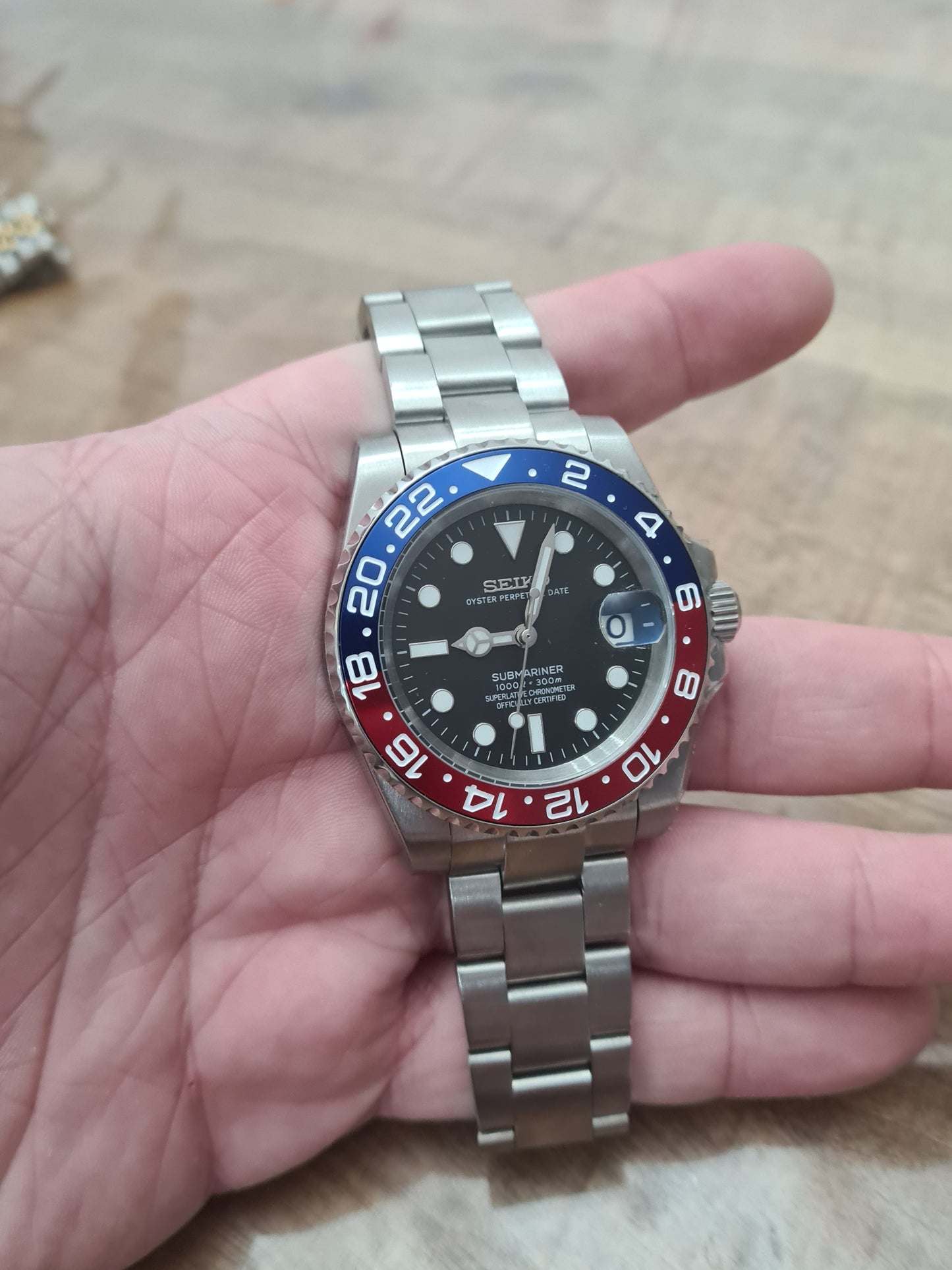 SeikGMT – Black Dial, Pepsi Case 39 mm