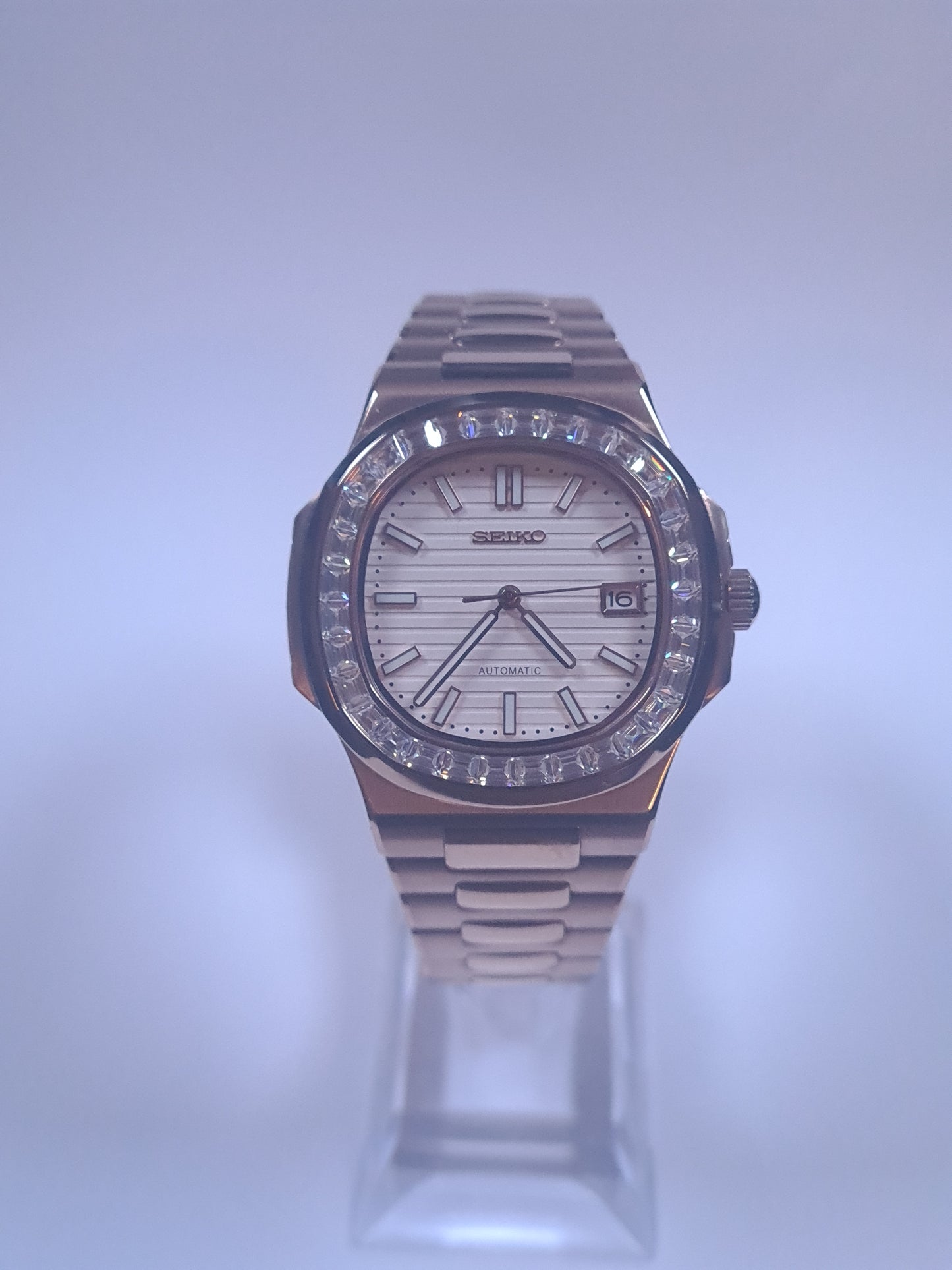 Seikautilus – White Dial, Rose Gold Case Diamond Insert 39 mm