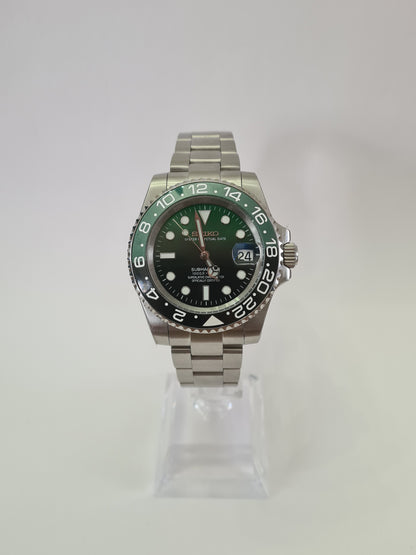 SeikGMT – Green & Black Gradient Dial, Silver Case 39 mm