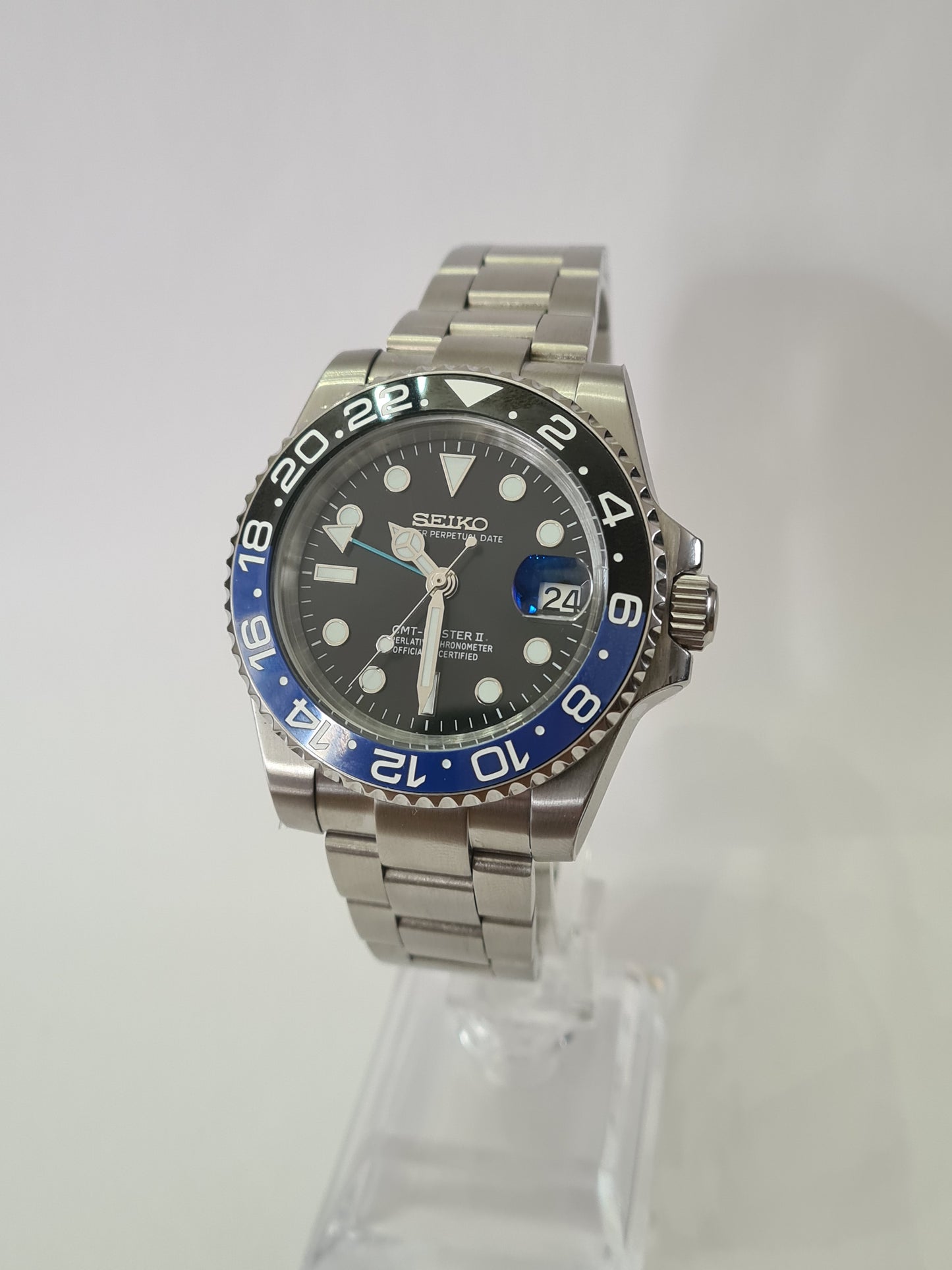 SeikGMT – Batman, Black Dial, Silver Case 39 mm