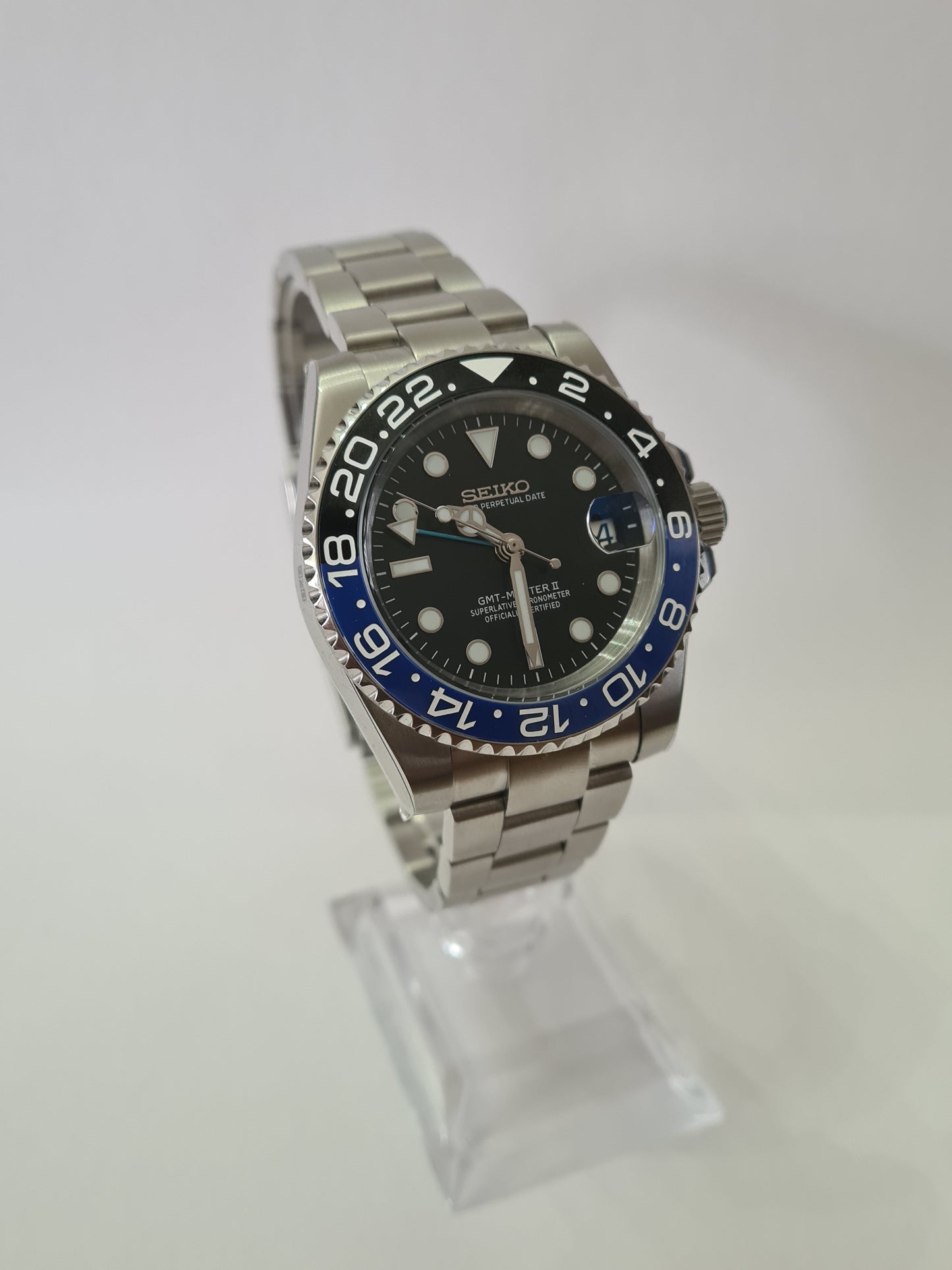 SeikGMT – Batman, Black Dial, Silver Case 39 mm