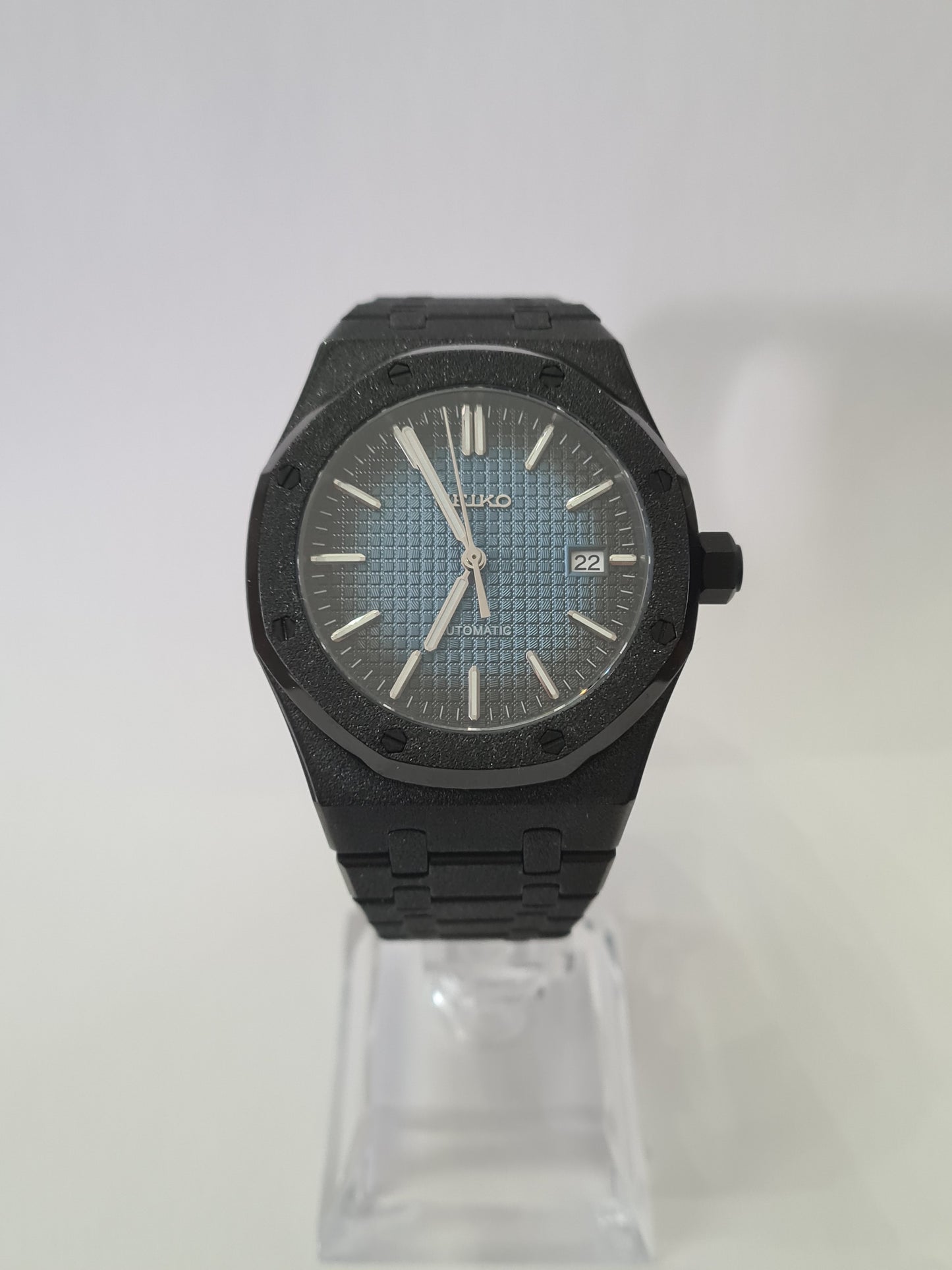 SeikOak – Blue & Black Dial, Black Case 42 mm