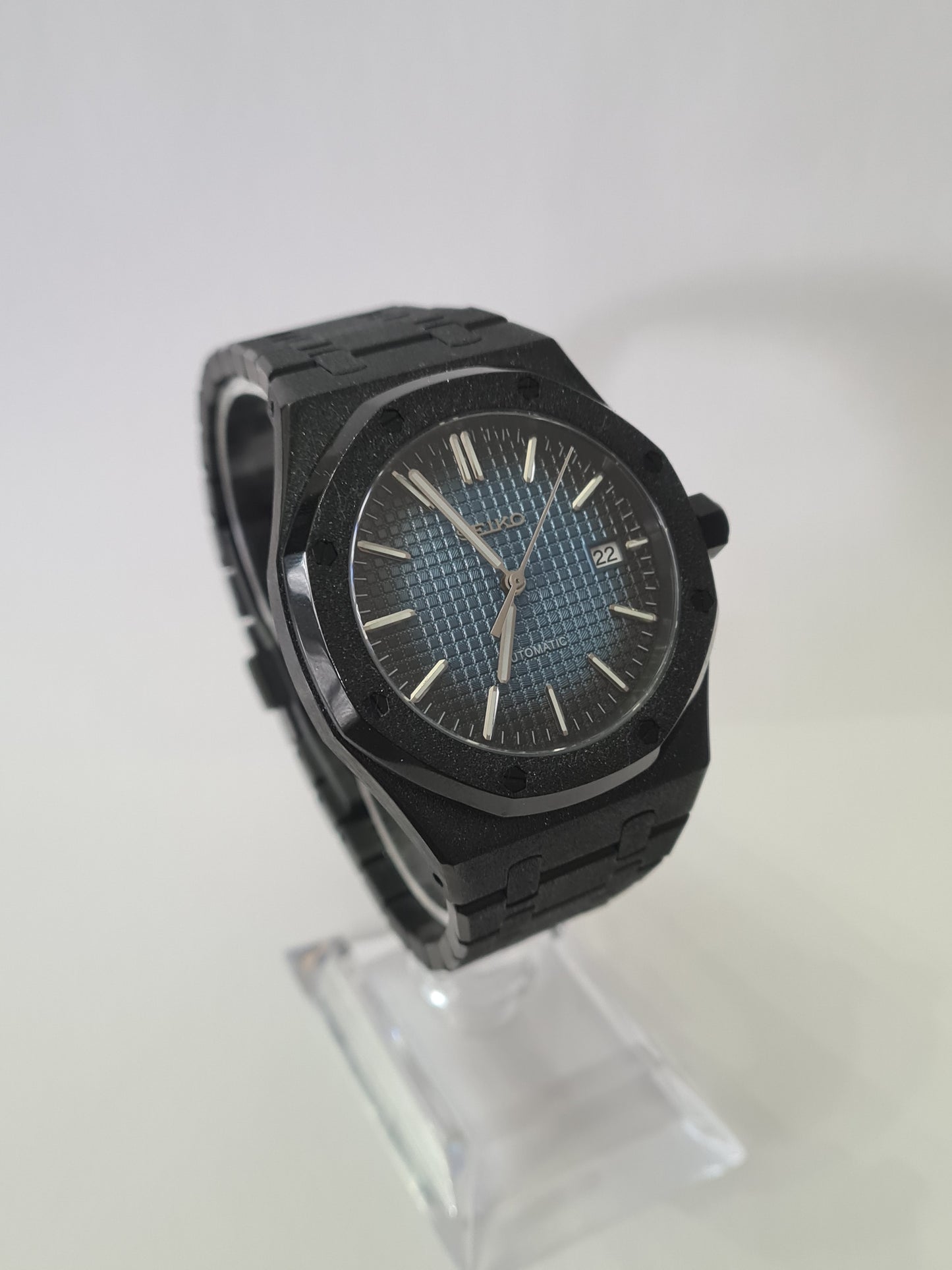 SeikOak – Blue & Black Dial, Black Case 42 mm