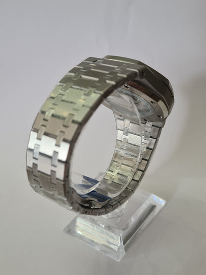 SeikOak – White Dial Steel 42 mm