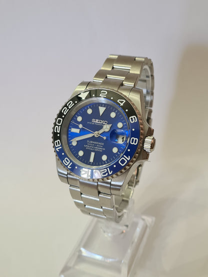SeikGMT – Blue Dial, Silver Case 39 mm