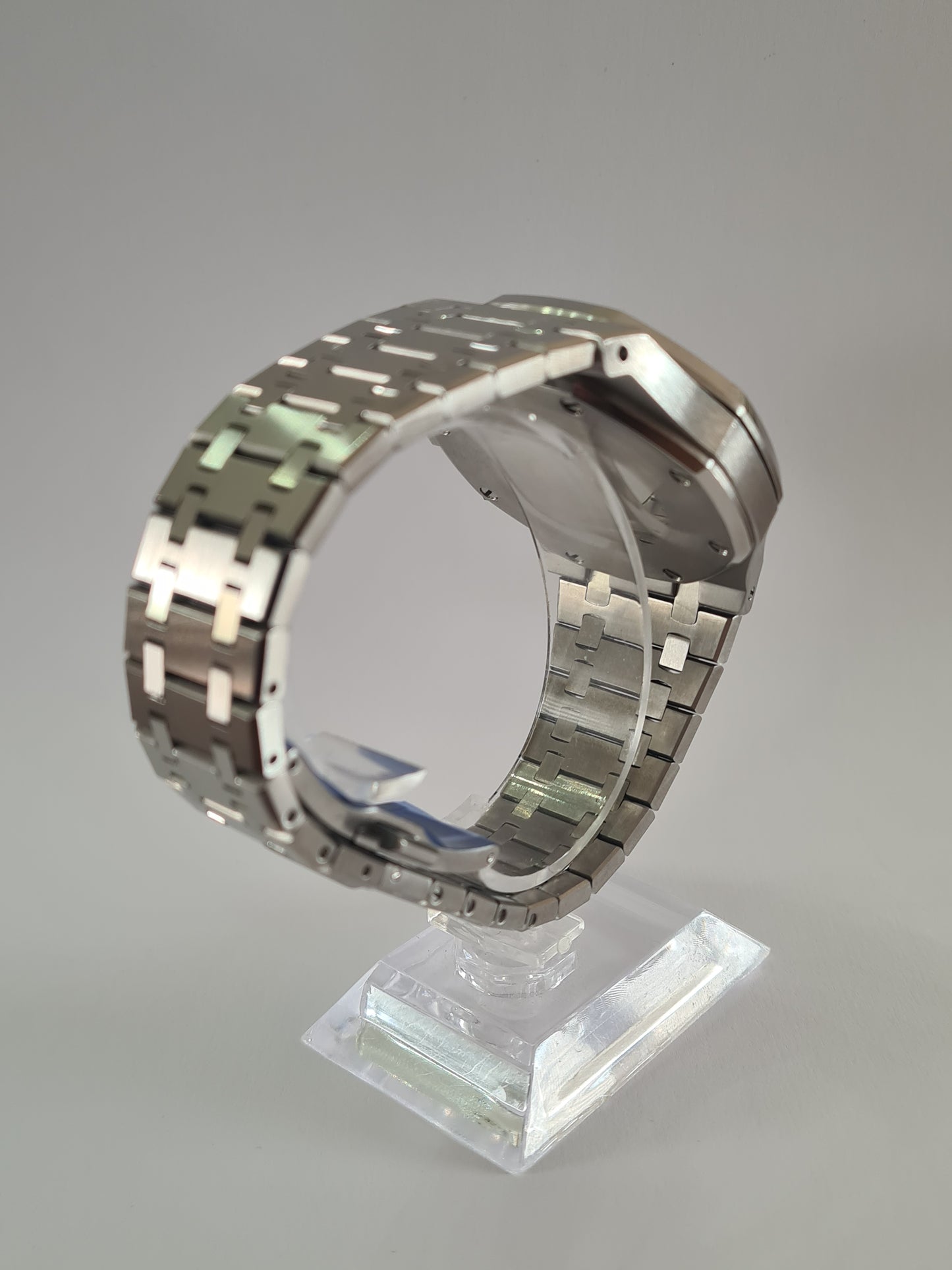 SeikOak – Black Dial, Silver Case 42 mm