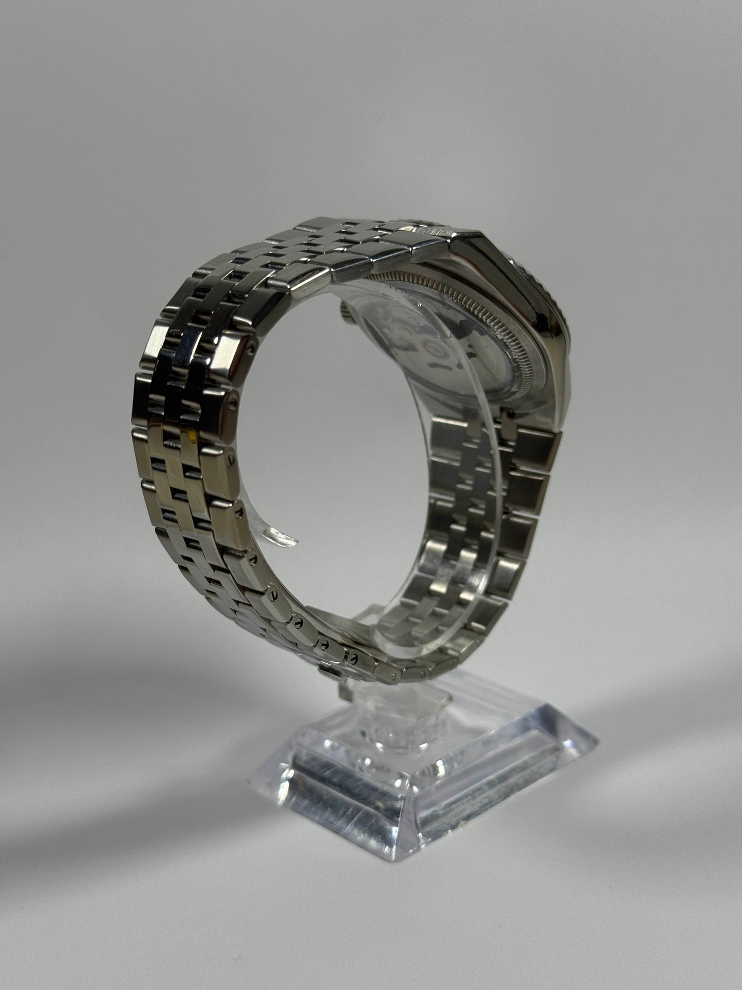 Seikandweller – White Dial, Silver Case 39.5 mm