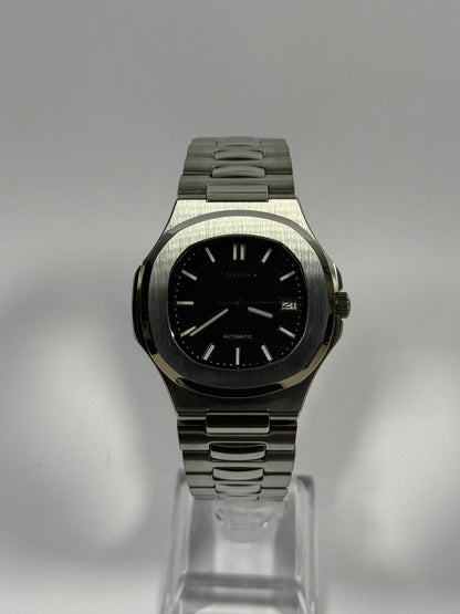 Seikautilus – Black Dial, Silver Case 39 mm
