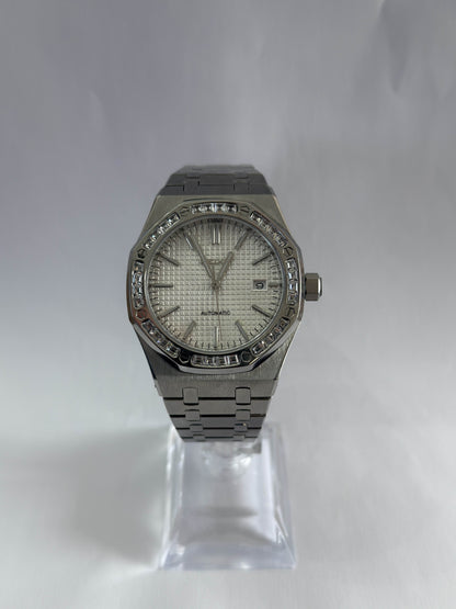 SeikOak – White Gemstone 42 mm